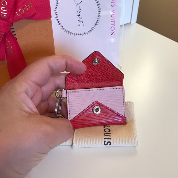 ❌SOLD❌Louis Vuitton Envelope Bag Charm - Picture 4 of 8